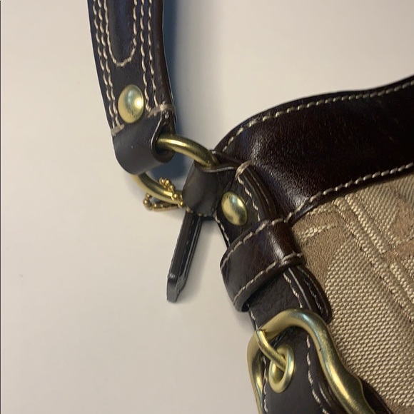 Coach Signature C - Shoulder Bag - Picture 2 of 5